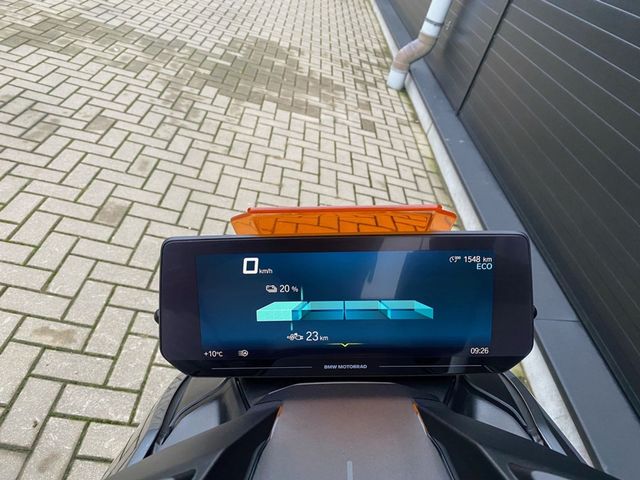 bmw - ce-04