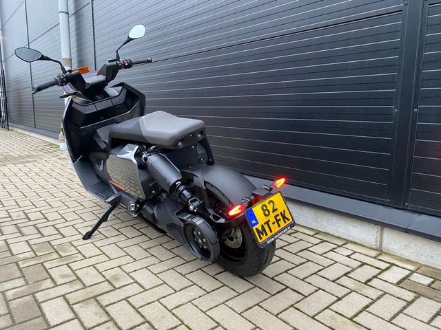bmw - ce-04