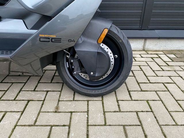 bmw - ce-04