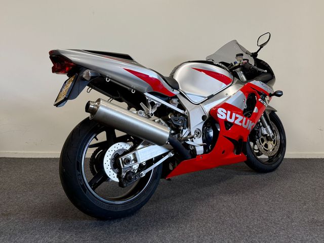 suzuki - gsx-r-750