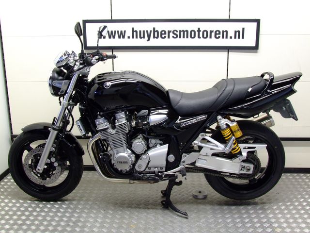 yamaha - xjr-1300