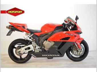 Honda CBR 1000 RR Fireblade 2004 occasion