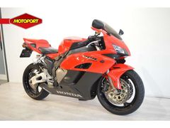 Honda CBR 1000 RR Fireblade 2004 occasion – foto 2 van 15