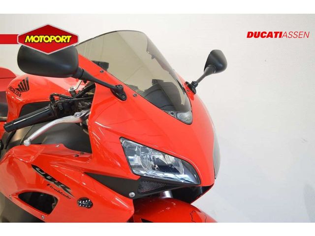 honda - cbr-1000-rr-fireblade