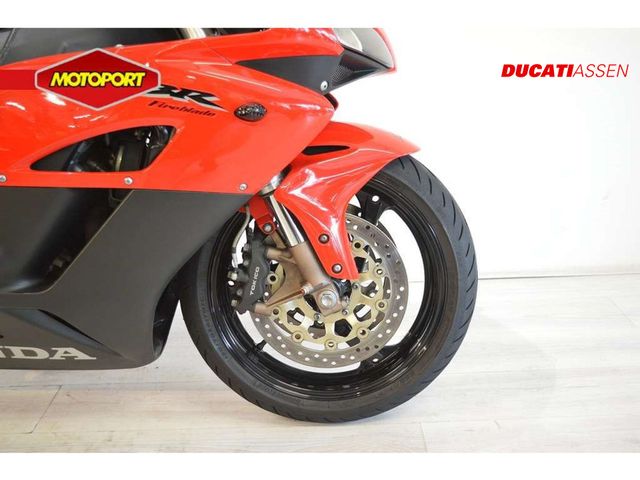 honda - cbr-1000-rr-fireblade