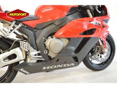 Honda CBR 1000 RR Fireblade 2004 occasion – foto 8 van 15