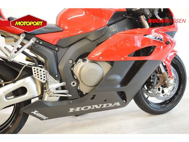 honda - cbr-1000-rr-fireblade