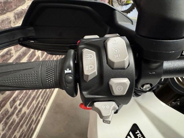 triumph - tiger-1200-desert-edition