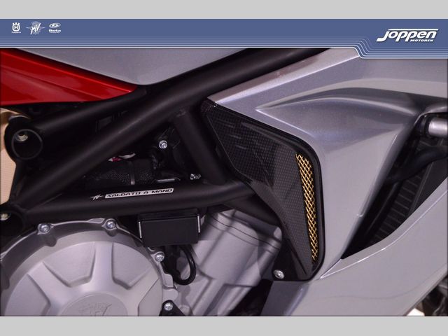 mv-agusta - f3-675