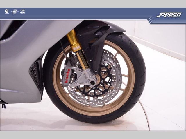 mv-agusta - f3-675