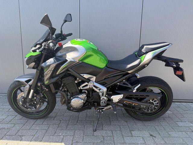 kawasaki - z900