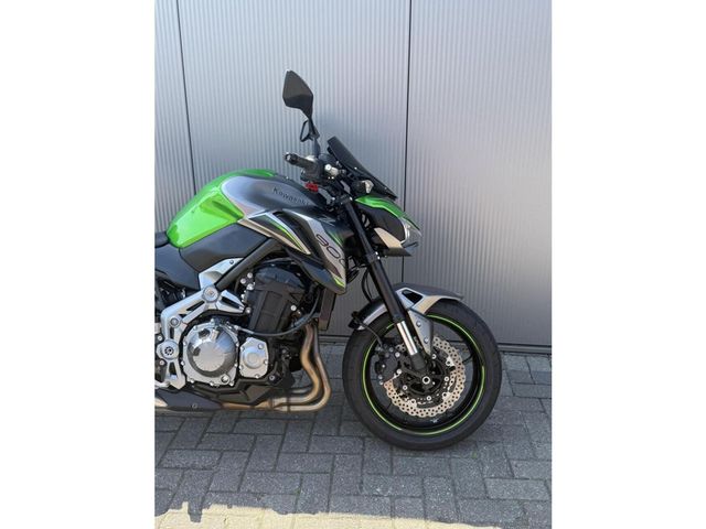 kawasaki - z900
