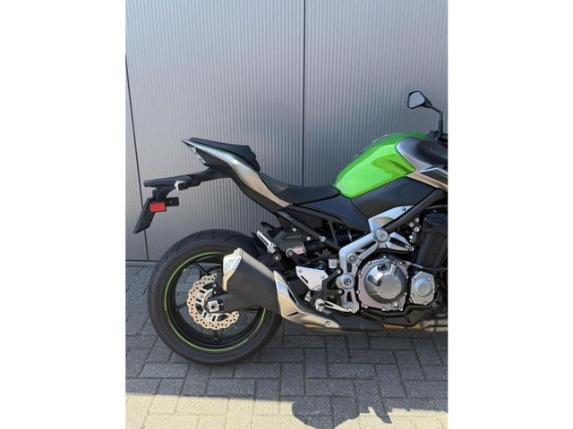 kawasaki - z900