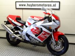 YAMAHA YZF 750 R
