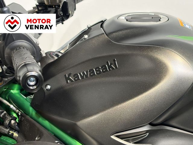 kawasaki - z900-se
