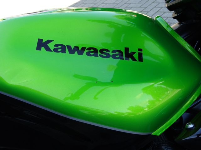kawasaki - z-750
