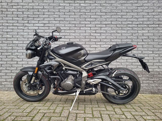 triumph - street-triple-r