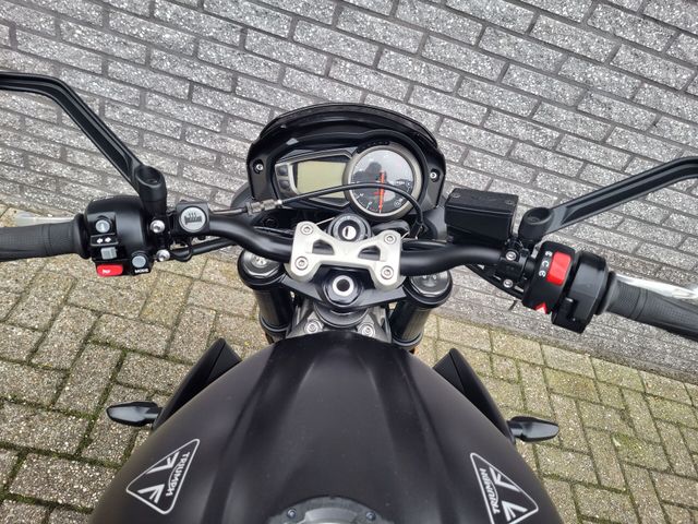 triumph - street-triple-r