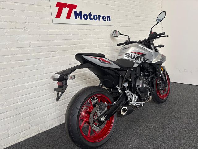 suzuki - gsx-8s