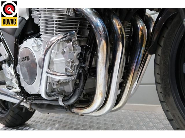 yamaha - xjr-1300