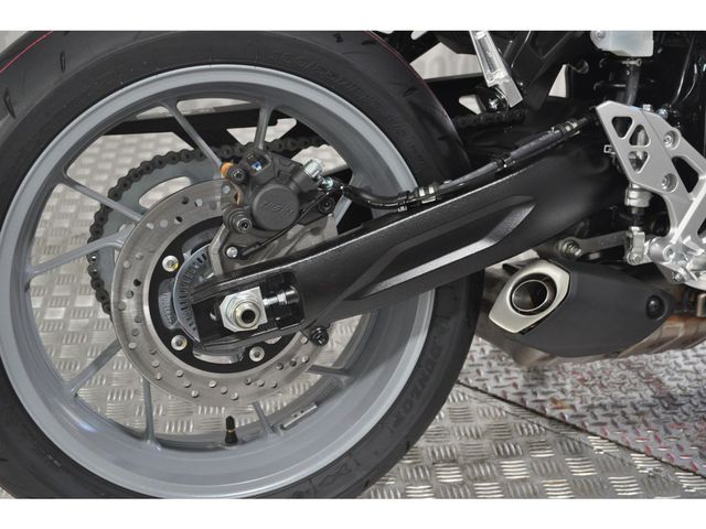 suzuki - gsx-8r