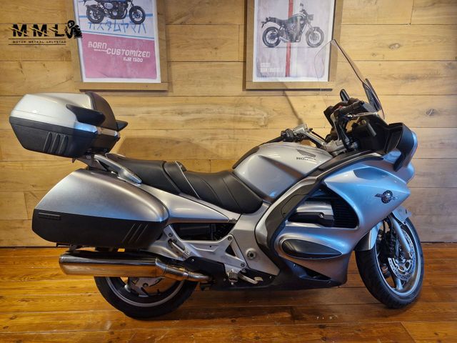 honda - st-1300-pan-european