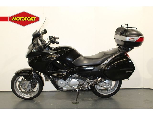 honda - nt-700-v-deauville