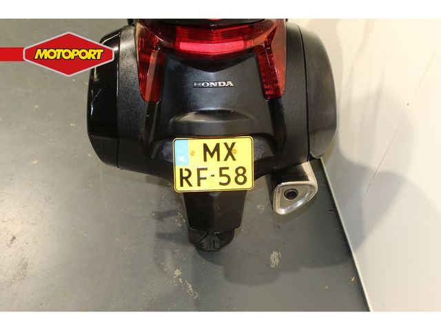 honda - nt-700-v-deauville