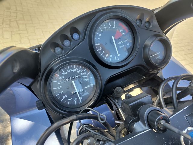 honda - cbr-600-f