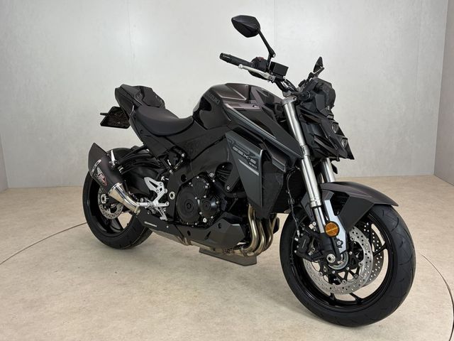 suzuki - gsx-s-950