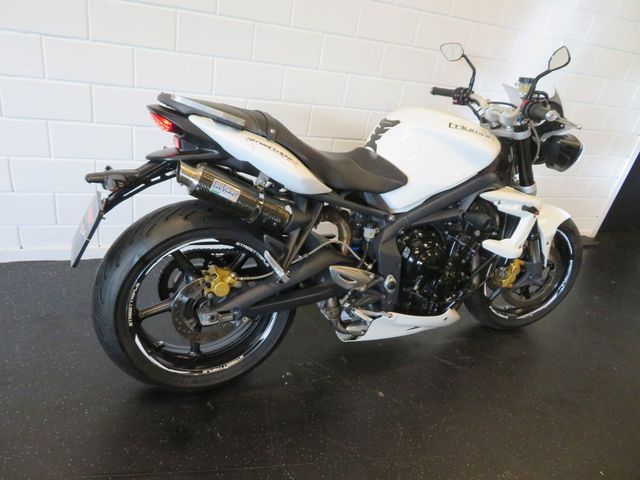 triumph - street-triple-675