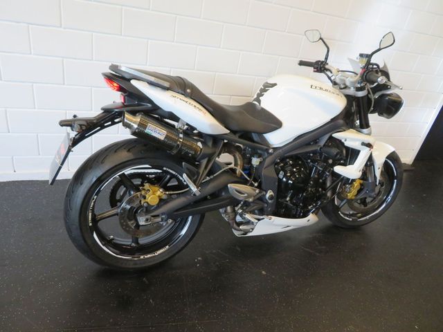 triumph - street-triple-675