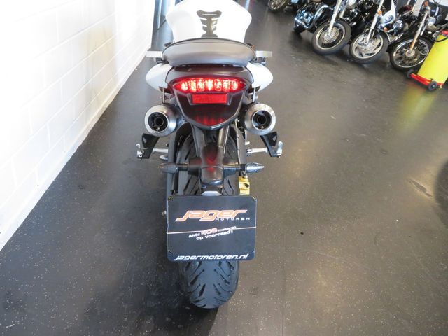 triumph - street-triple-675