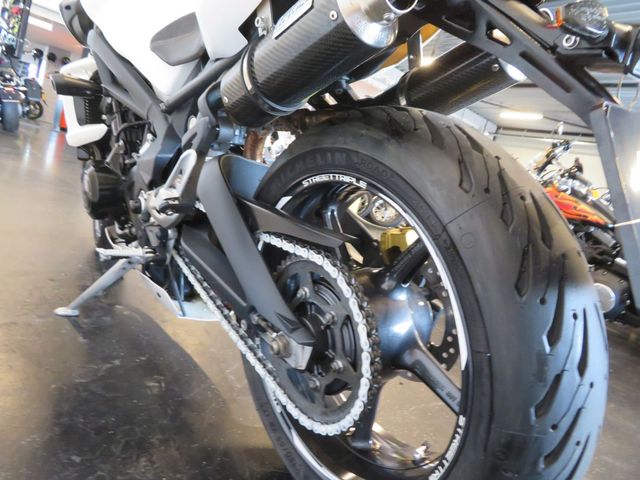 triumph - street-triple-675