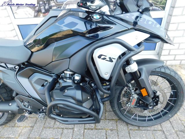 bmw - r-1300-gs-triple-black