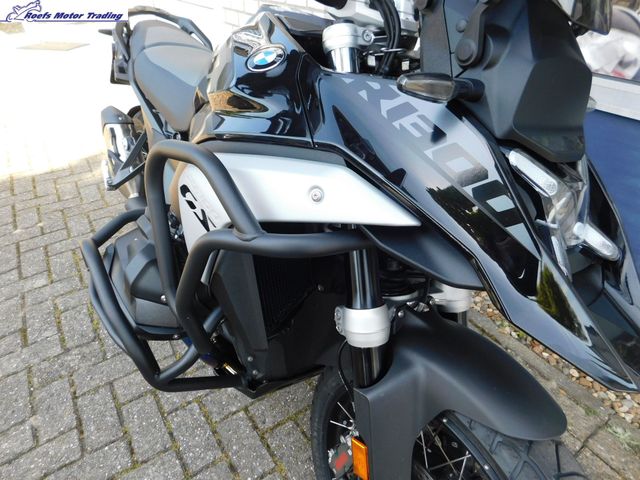 bmw - r-1300-gs-triple-black