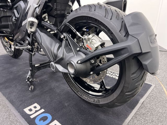 bmw - r-1300-gs