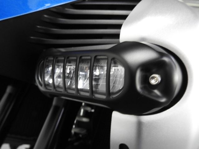 bmw - r-1300-gs-adventure