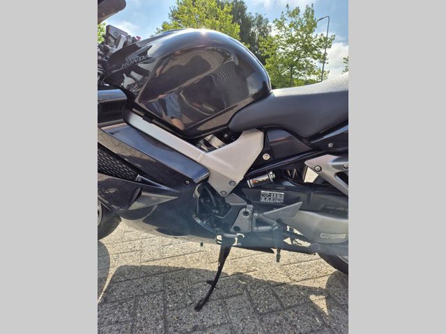 honda - vfr-800-vtec-abs