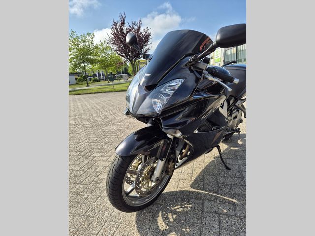honda - vfr-800-vtec-abs