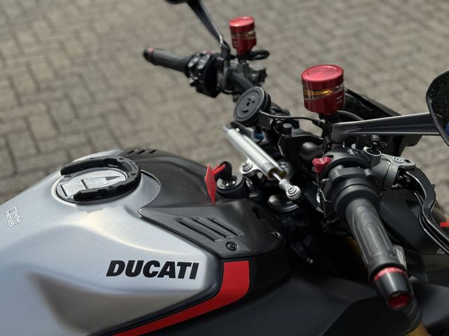 ducati - streetfighter-v4-sp