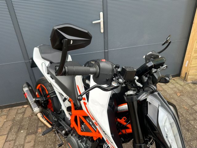 ktm - 390-duke