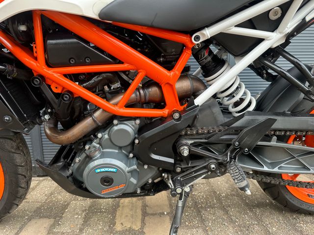 ktm - 390-duke