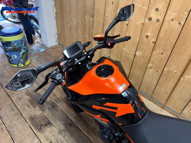 ktm - 890-duke-gp