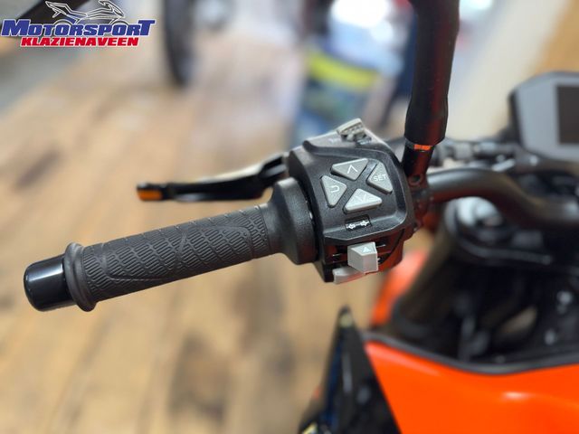 ktm - 890-duke-gp
