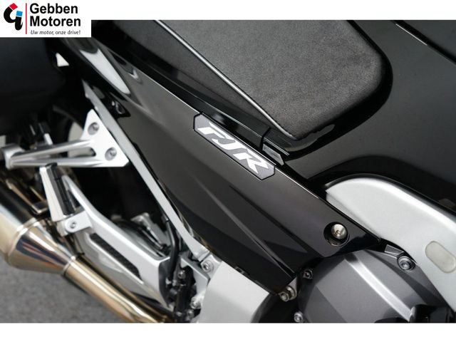 yamaha - fjr-1300-explorer