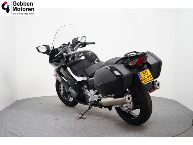 yamaha - fjr-1300-explorer