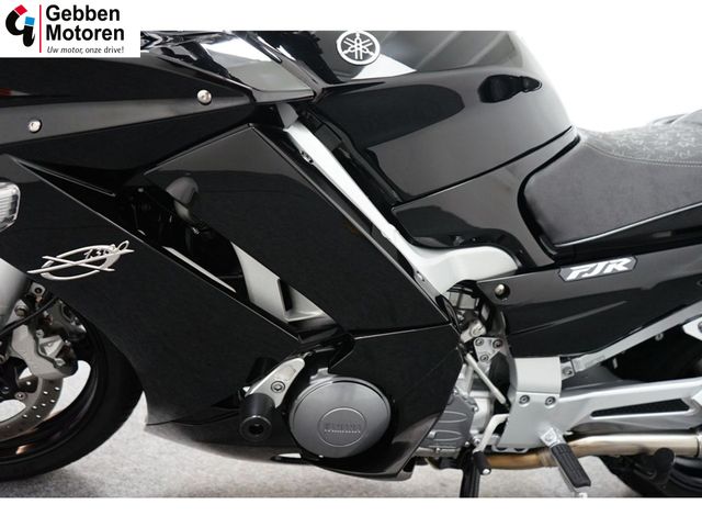 yamaha - fjr-1300-explorer