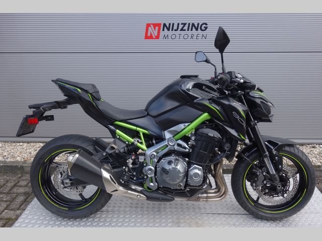 kawasaki - z900
