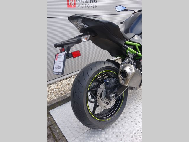 kawasaki - z900